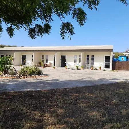 Cer'I Neger Apartments